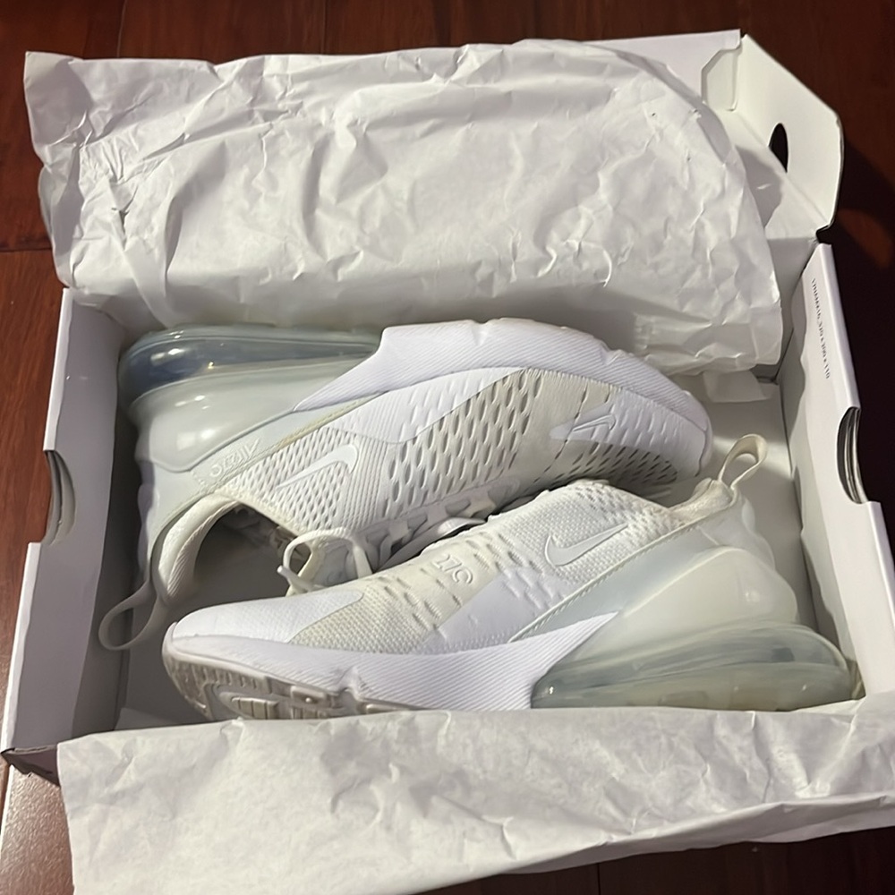 Women’s Nike Air Max 270 - Size 8